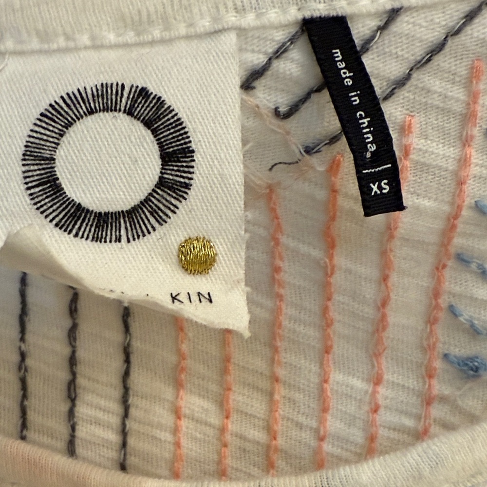 Cap-Sleeve Geometric Stripe embroidered Tee in White with Pastel Accents - Picture 2 of 7